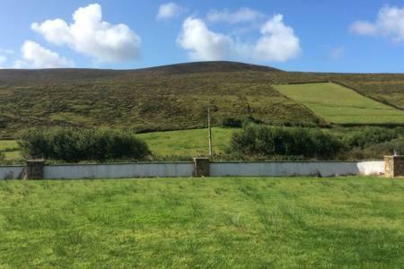 Beautiful Home On Lake Carrowmore Belmullet Buitenkant foto