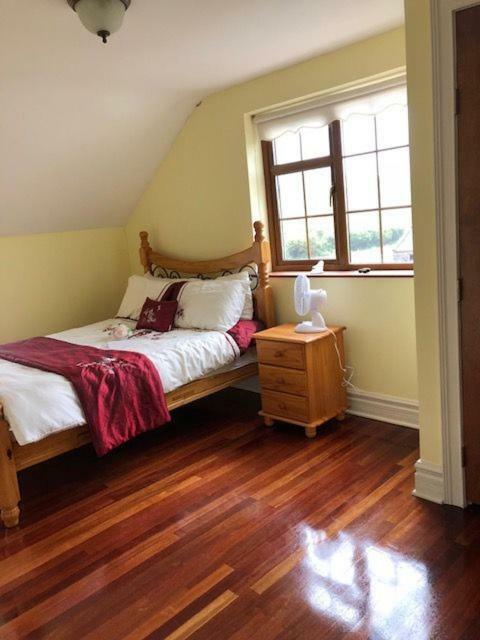 Beautiful Home On Lake Carrowmore Belmullet Buitenkant foto